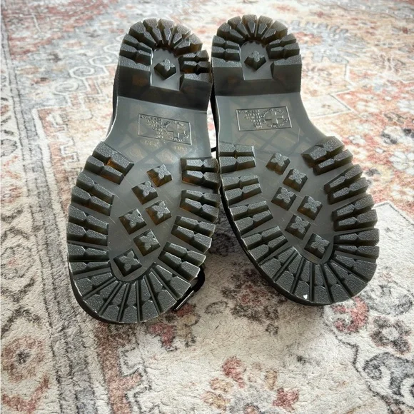 Dr. Martens Black Platform Shoes Size 7 Women’s - Picture 4 of 5